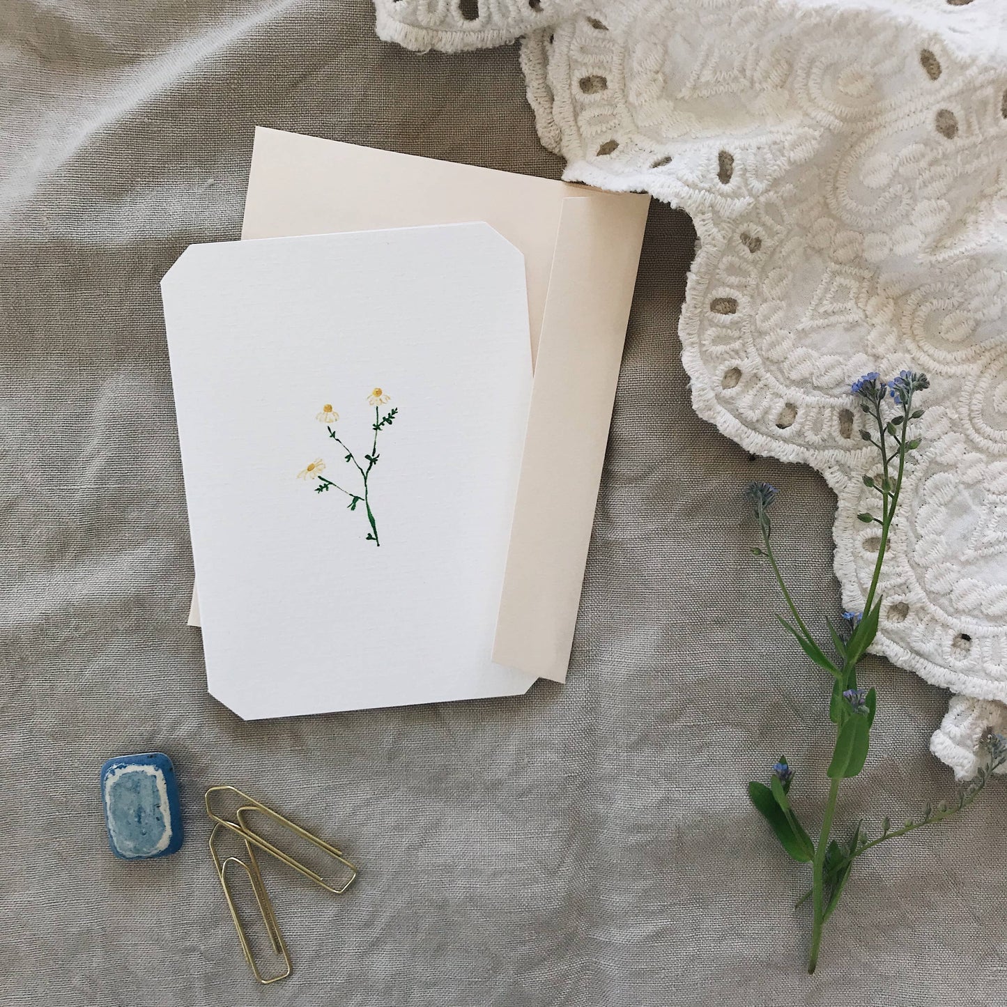 Flora Collection - Chamomile Petit Card