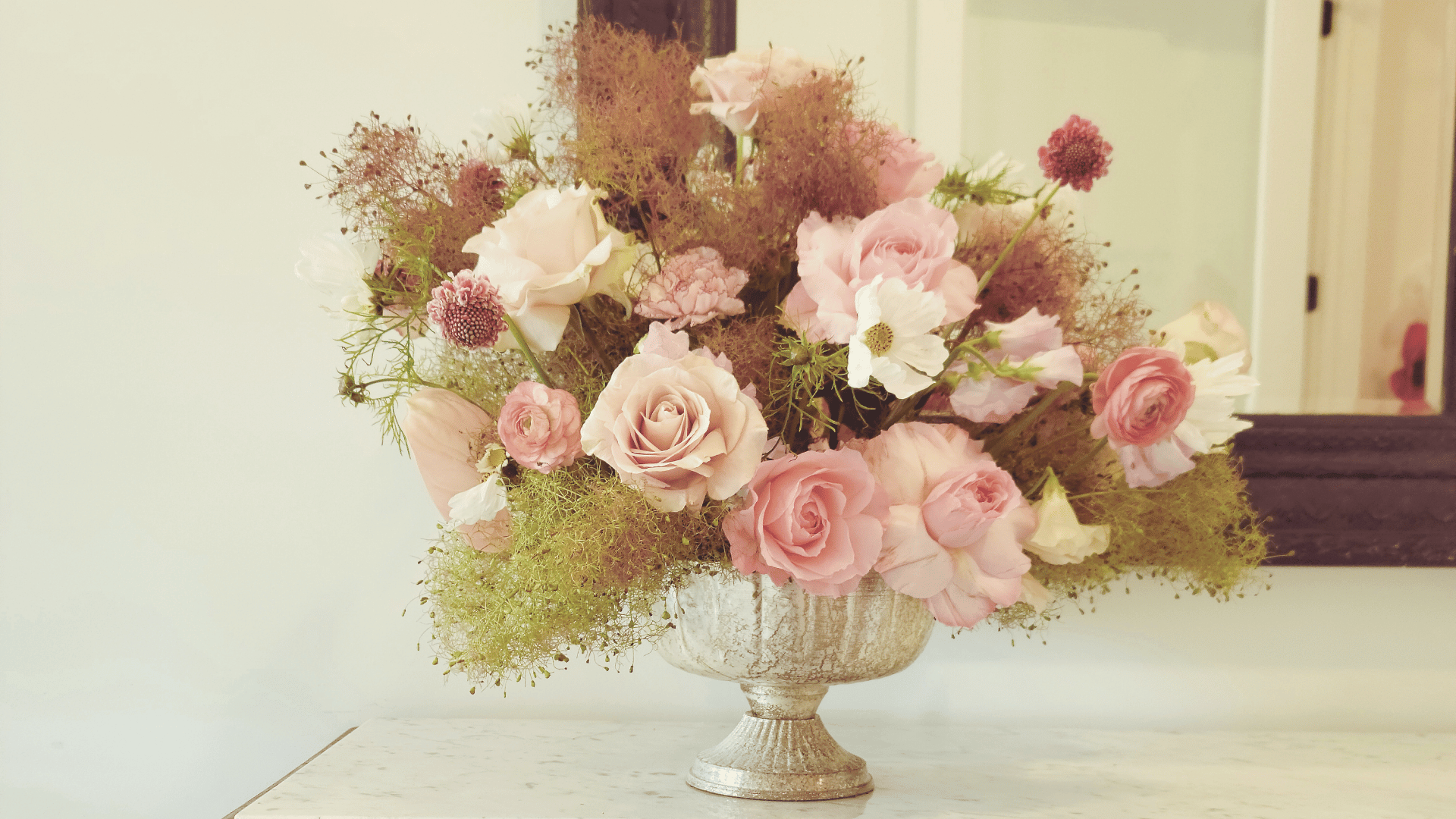 London Florist for weddings arrangement