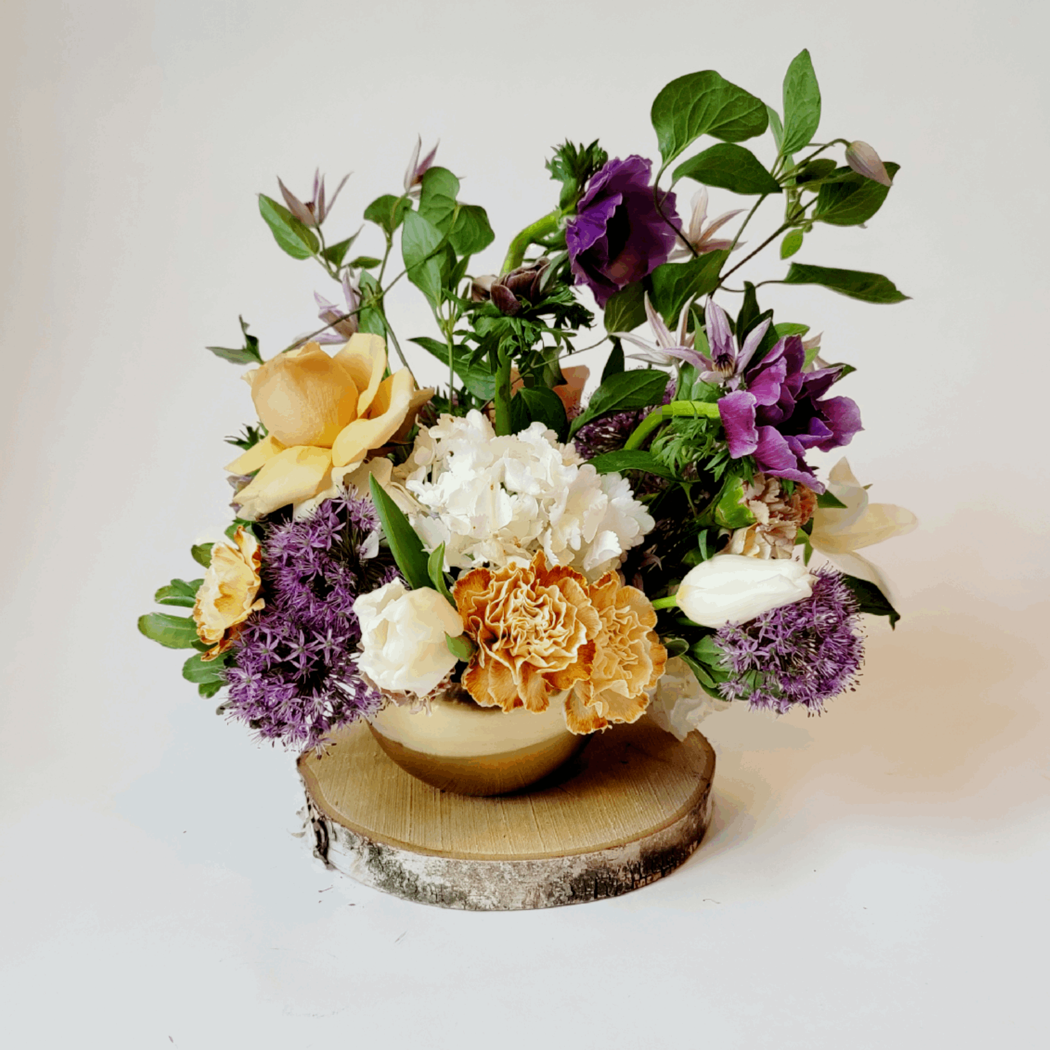garden led floral design for delivery in Nashville from florist Meg Anderson